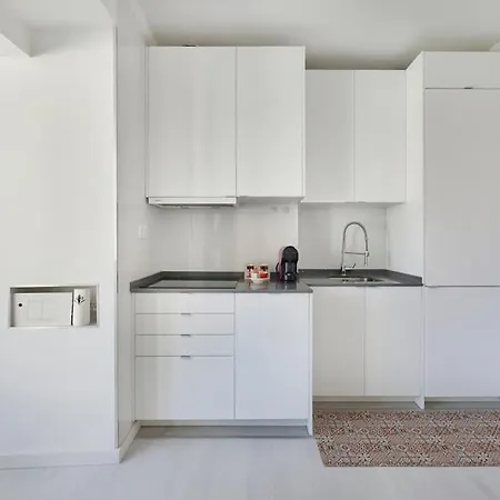דירה Bright Modern In Center With Ac ליסבון