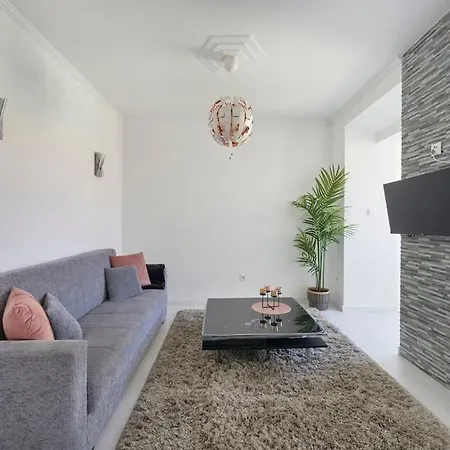 Apartman Bright Modern In Center With Ac