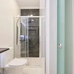Bright Modern In Center With Ac 公寓