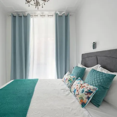 Bright Modern In Center With Ac * Lissabon
