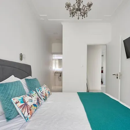 Bright Modern In Center With Ac Lissabon